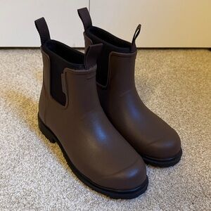 Merry People Bobbi Rain Boots Chocolate & Black Waterproof Size 37 (US 6)